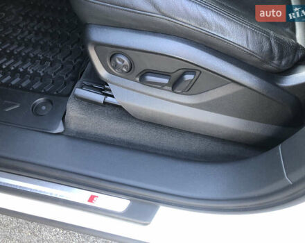 Білий Ауді Ку 7, об'ємом двигуна 2.97 л та пробігом 84 тис. км за 44000 $, фото 26 на Automoto.ua