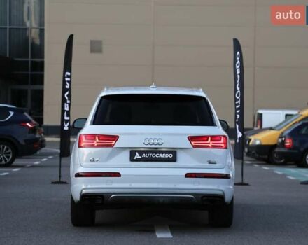 Белый Ауди Ку 7, объемом двигателя 3 л и пробегом 85 тыс. км за 30900 $, фото 6 на Automoto.ua