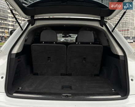 Белый Ауди Ку 7, объемом двигателя 2.97 л и пробегом 141 тыс. км за 43000 $, фото 21 на Automoto.ua