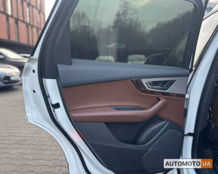 Ауди Ку 7 2016 в Черновцах на Automoto.ua Белый Ауди Ку 7, объемом двигателя 3 л и пробегом 97 тыс. км за 36300 $, фото 20 на Automoto.ua