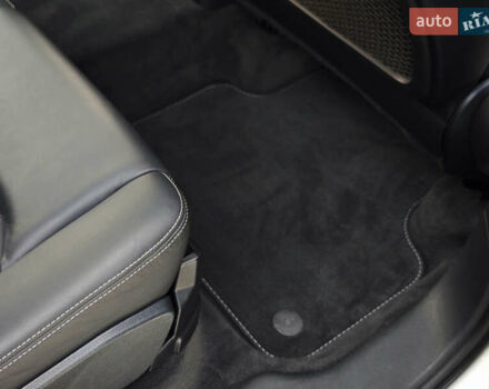 Белый Ауди Ку 7, объемом двигателя 3 л и пробегом 161 тыс. км за 47000 $, фото 64 на Automoto.ua