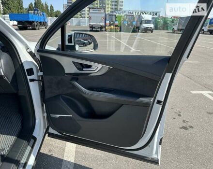 Білий Ауді Ку 7, об'ємом двигуна 2.97 л та пробігом 202 тис. км за 46900 $, фото 26 на Automoto.ua