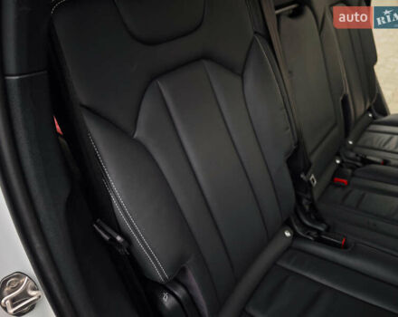 Белый Ауди Ку 7, объемом двигателя 3 л и пробегом 161 тыс. км за 47000 $, фото 67 на Automoto.ua