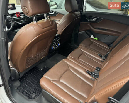 Белый Ауди Ку 7, объемом двигателя 3 л и пробегом 184 тыс. км за 27500 $, фото 13 на Automoto.ua