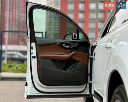 Белый Ауди Ку 7, объемом двигателя 3 л и пробегом 236 тыс. км за 22900 $, фото 18 на Automoto.ua