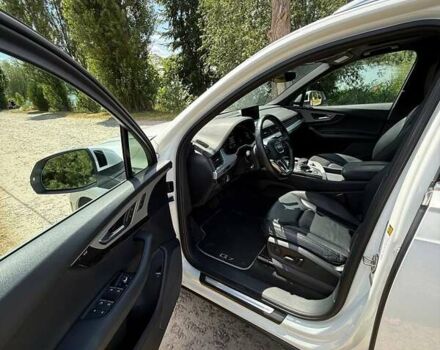 Ауді Ку 7 2017 у Києві на Automoto.ua Білий Ауді Ку 7, об'ємом двигуна 1.98 л та пробігом 108 тис. км за 36200 $, фото 38 на Automoto.ua