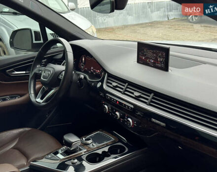 Білий Ауді Ку 7, об'ємом двигуна 3 л та пробігом 171 тис. км за 25000 $, фото 28 на Automoto.ua