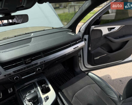 Білий Ауді Ку 7, об'ємом двигуна 3 л та пробігом 216 тис. км за 37500 $, фото 27 на Automoto.ua