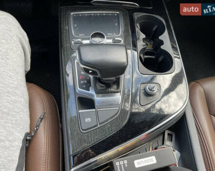 Білий Ауді Ку 7, об'ємом двигуна 3 л та пробігом 118 тис. км за 33000 $, фото 32 на Automoto.ua