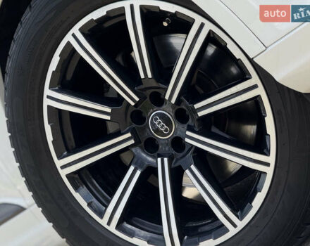 Білий Ауді Ку 7, об'ємом двигуна 3 л та пробігом 216 тис. км за 37500 $, фото 33 на Automoto.ua