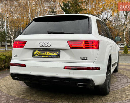 Білий Ауді Ку 7, об'ємом двигуна 3 л та пробігом 137 тис. км за 28800 $, фото 6 на Automoto.ua
