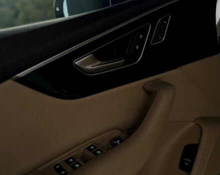 Белый Ауди Ку 7, объемом двигателя 3 л и пробегом 118 тыс. км за 27000 $, фото 12 на Automoto.ua