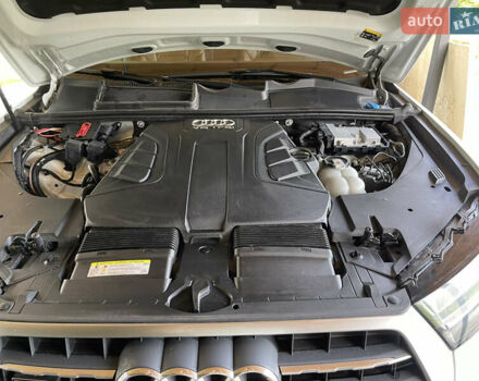 Білий Ауді Ку 7, об'ємом двигуна 3 л та пробігом 118 тис. км за 33000 $, фото 39 на Automoto.ua