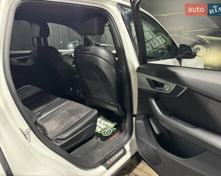 Белый Ауди Ку 7, объемом двигателя 2.97 л и пробегом 165 тыс. км за 38500 $, фото 24 на Automoto.ua