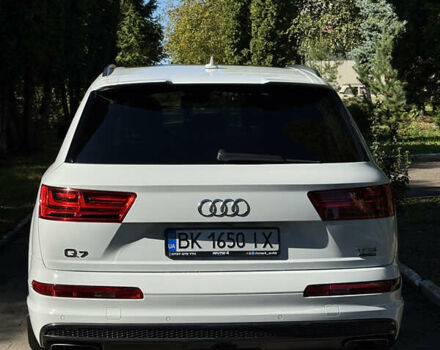 Білий Ауді Ку 7, об'ємом двигуна 1.98 л та пробігом 134 тис. км за 26900 $, фото 2 на Automoto.ua