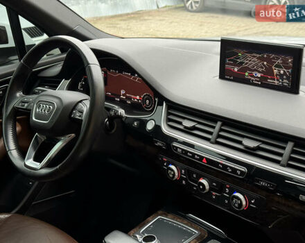Білий Ауді Ку 7, об'ємом двигуна 3 л та пробігом 171 тис. км за 25000 $, фото 29 на Automoto.ua