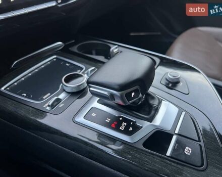 Білий Ауді Ку 7, об'ємом двигуна 2 л та пробігом 109 тис. км за 23900 $, фото 51 на Automoto.ua