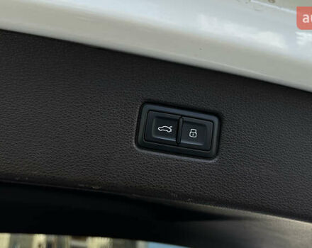 Білий Ауді Ку 7, об'ємом двигуна 3 л та пробігом 167 тис. км за 23500 $, фото 41 на Automoto.ua