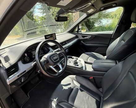 Ауді Ку 7 2017 у Києві на Automoto.ua Білий Ауді Ку 7, об'ємом двигуна 1.98 л та пробігом 108 тис. км за 36200 $, фото 35 на Automoto.ua