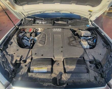 Белый Ауди Ку 7, объемом двигателя 3 л и пробегом 181 тыс. км за 24700 $, фото 5 на Automoto.ua