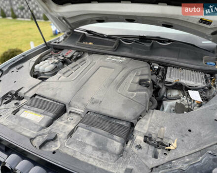 Белый Ауди Ку 7, объемом двигателя 2.97 л и пробегом 144 тыс. км за 40500 $, фото 60 на Automoto.ua