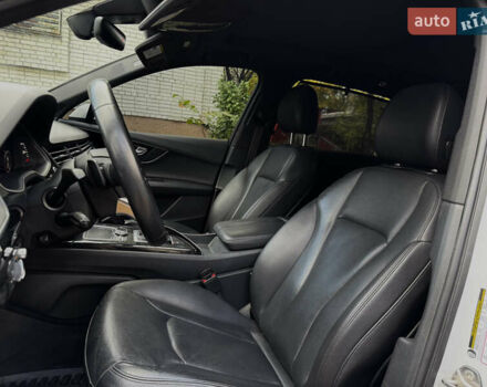 Белый Ауди Ку 7, объемом двигателя 3 л и пробегом 228 тыс. км за 26850 $, фото 12 на Automoto.ua