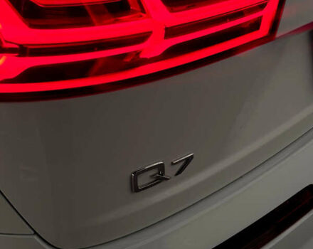 Белый Ауди Ку 7, объемом двигателя 3 л и пробегом 118 тыс. км за 27000 $, фото 4 на Automoto.ua