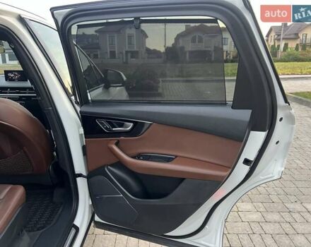 Білий Ауді Ку 7, об'ємом двигуна 2 л та пробігом 109 тис. км за 23900 $, фото 59 на Automoto.ua