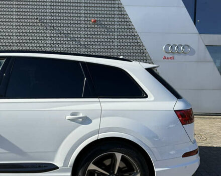 Белый Ауди Ку 7, объемом двигателя 2 л и пробегом 100 тыс. км за 41500 $, фото 5 на Automoto.ua