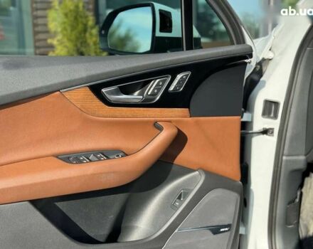 Белый Ауди Ку 7, объемом двигателя 3 л и пробегом 167 тыс. км за 24000 $, фото 4 на Automoto.ua