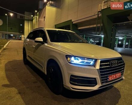 Білий Ауді Ку 7, об'ємом двигуна 2 л та пробігом 92 тис. км за 27900 $, фото 4 на Automoto.ua