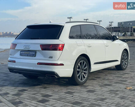 Белый Ауди Ку 7, объемом двигателя 2.97 л и пробегом 92 тыс. км за 39900 $, фото 21 на Automoto.ua