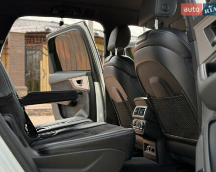 Білий Ауді Ку 7, об'ємом двигуна 3 л та пробігом 216 тис. км за 37500 $, фото 20 на Automoto.ua