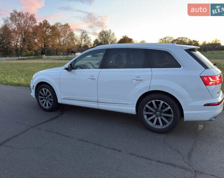 Белый Ауди Ку 7, объемом двигателя 3 л и пробегом 210 тыс. км за 25500 $, фото 1 на Automoto.ua