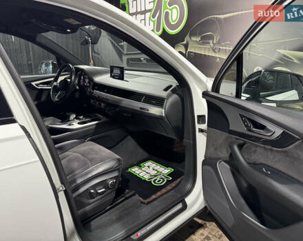 Белый Ауди Ку 7, объемом двигателя 2.97 л и пробегом 165 тыс. км за 38500 $, фото 21 на Automoto.ua