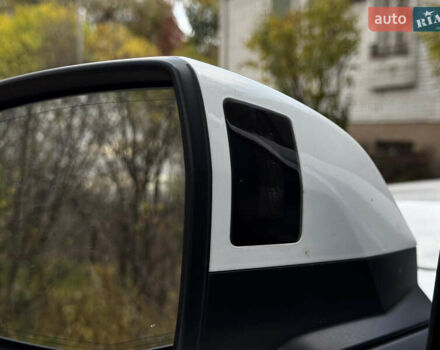 Белый Ауди Ку 7, объемом двигателя 3 л и пробегом 228 тыс. км за 26850 $, фото 23 на Automoto.ua