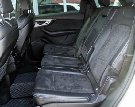 Білий Ауді Ку 7, об'ємом двигуна 2.97 л та пробігом 250 тис. км за 37500 $, фото 18 на Automoto.ua