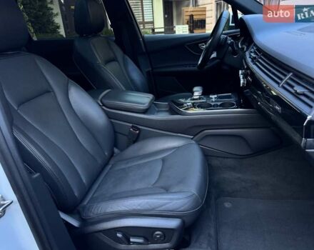 Белый Ауди Ку 7, объемом двигателя 3 л и пробегом 195 тыс. км за 23500 $, фото 37 на Automoto.ua