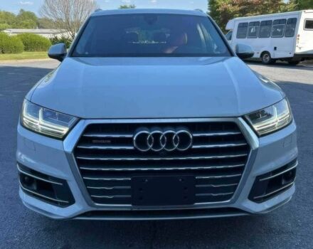 Ауди Ку 7 2017 в Киеве на Automoto.ua Белый Ауди Ку 7, объемом двигателя 3 л и пробегом 64 тыс. км за 9800 $, фото 1 на Automoto.ua