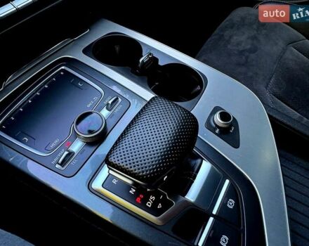 Белый Ауди Ку 7, объемом двигателя 2.97 л и пробегом 150 тыс. км за 53500 $, фото 7 на Automoto.ua