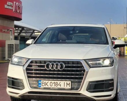 Белый Ауди Ку 7, объемом двигателя 3 л и пробегом 181 тыс. км за 24700 $, фото 1 на Automoto.ua