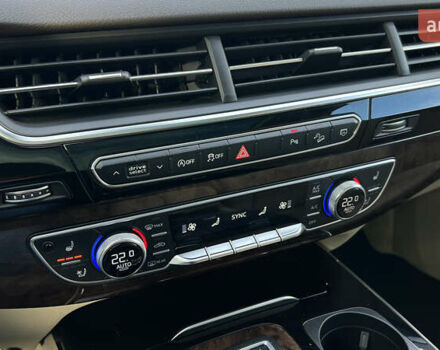 Білий Ауді Ку 7, об'ємом двигуна 3 л та пробігом 167 тис. км за 23500 $, фото 15 на Automoto.ua