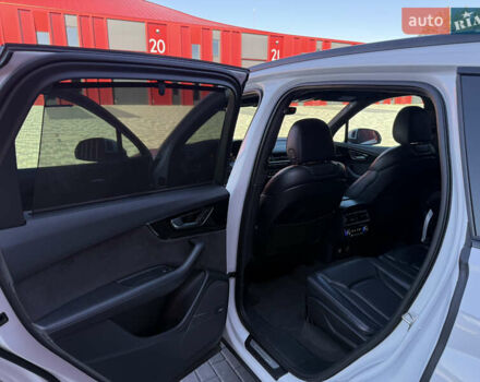 Білий Ауді Ку 7, об'ємом двигуна 3 л та пробігом 164 тис. км за 32300 $, фото 12 на Automoto.ua