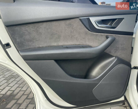 Белый Ауди Ку 7, объемом двигателя 2.97 л и пробегом 92 тыс. км за 39900 $, фото 54 на Automoto.ua