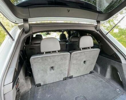 Білий Ауді Ку 7, об'ємом двигуна 3 л та пробігом 117 тис. км за 25000 $, фото 9 на Automoto.ua