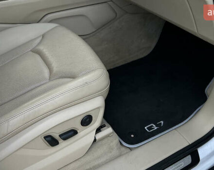 Білий Ауді Ку 7, об'ємом двигуна 3 л та пробігом 167 тис. км за 23500 $, фото 43 на Automoto.ua