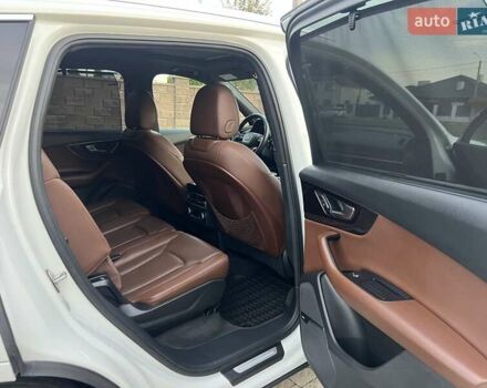 Білий Ауді Ку 7, об'ємом двигуна 2 л та пробігом 109 тис. км за 23900 $, фото 21 на Automoto.ua