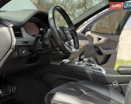 Білий Ауді Ку 7, об'ємом двигуна 3 л та пробігом 216 тис. км за 37500 $, фото 30 на Automoto.ua