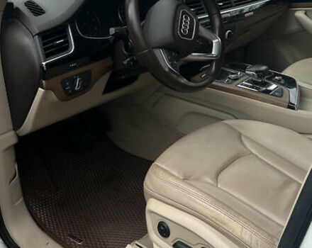 Белый Ауди Ку 7, объемом двигателя 1.98 л и пробегом 140 тыс. км за 26000 $, фото 6 на Automoto.ua
