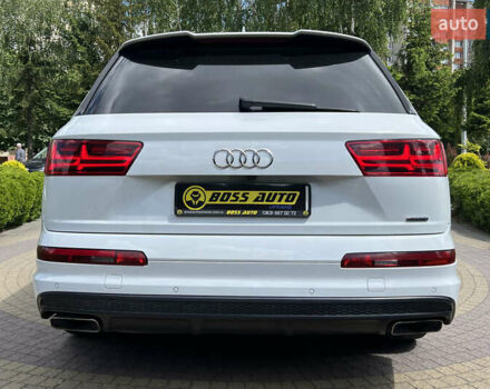 Белый Ауди Ку 7, объемом двигателя 3 л и пробегом 220 тыс. км за 49700 $, фото 6 на Automoto.ua